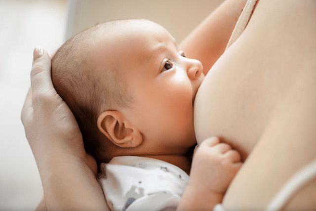 Bí quyết giúp mẹ nhiều sữa: Từ chế độ dinh dưỡng đến tinh thần thoải mái